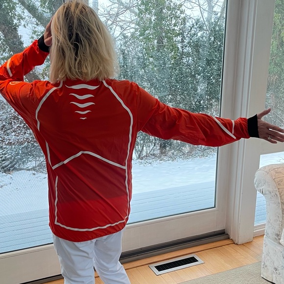 Bogner Women's Vibrant Orange Ski Jacket Reflective Windbreaker - Picture 3 of 5